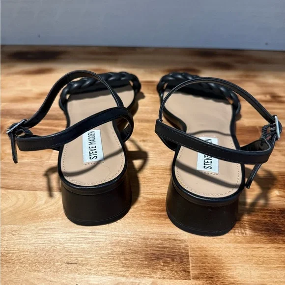 Steve Madden Melinda Sandal~Black~ 7M - Picture 4 of 7
